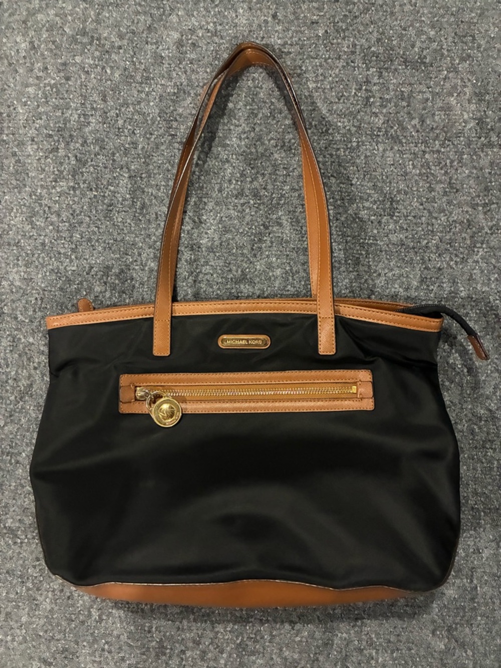 🌻 2/$25 - Michael Kors Black Tote with Brown Trim and Gold Hardware